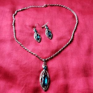 Necklace and earrings set